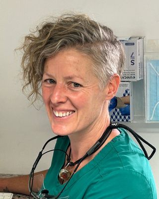 Kerry Braithwaite, Miserden Dental Practice